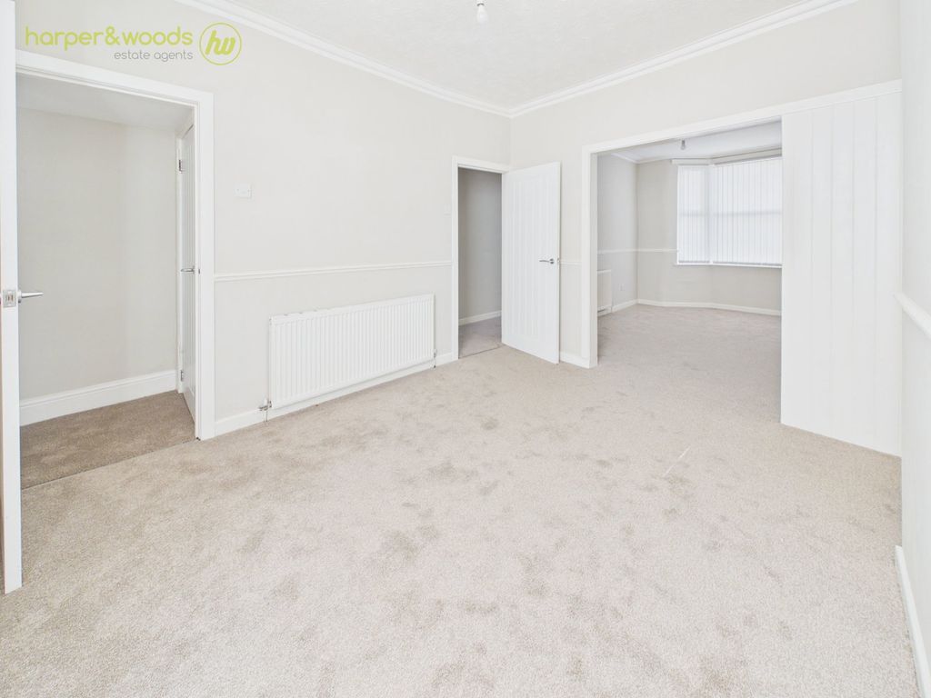 Property photo 3 of 35
