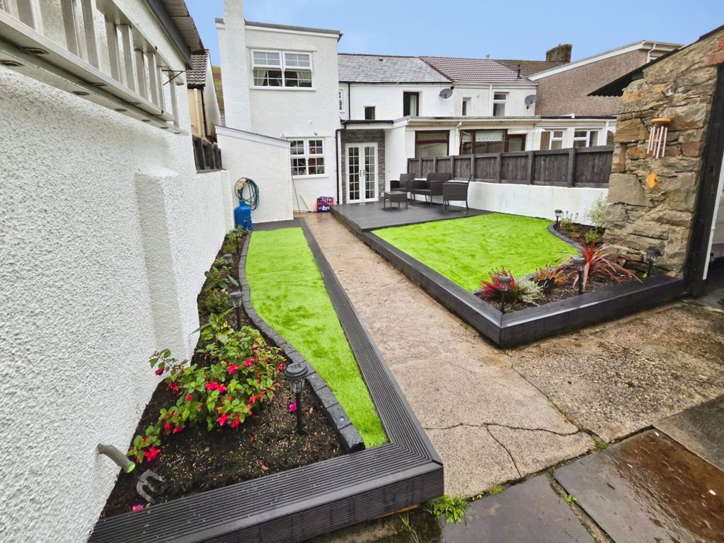 Property photo 2 of 19 Pbox-Img.Jpg