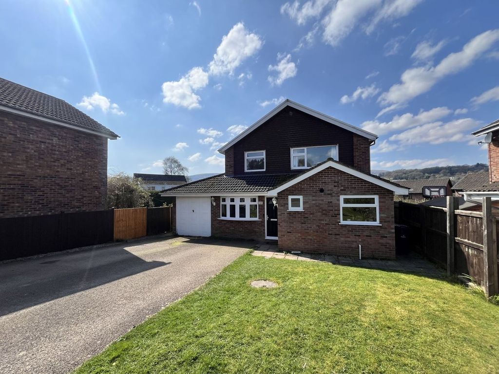 Property photo 1 of 21