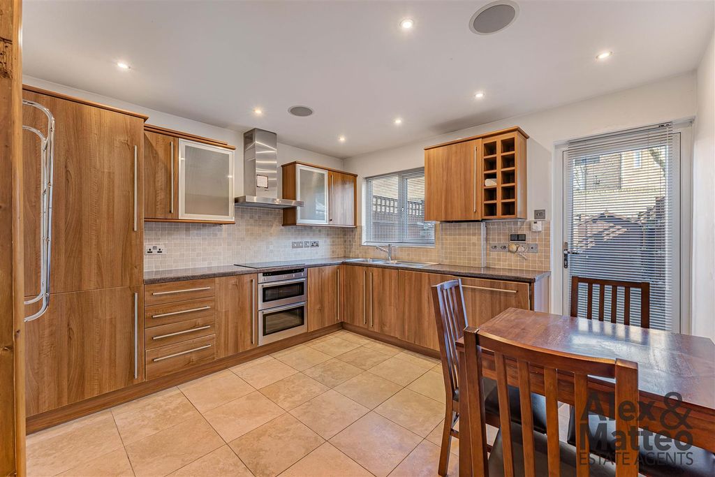 Property photo 3 of 15 Dsc06572.Jpg