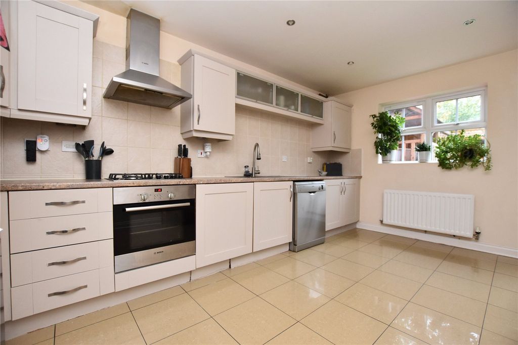 Property photo 3 of 24 Picture No. 20