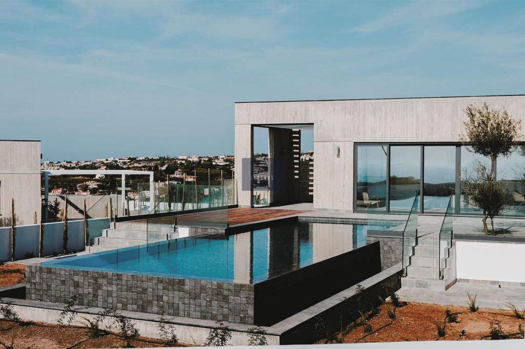 Property photo 3 of 40