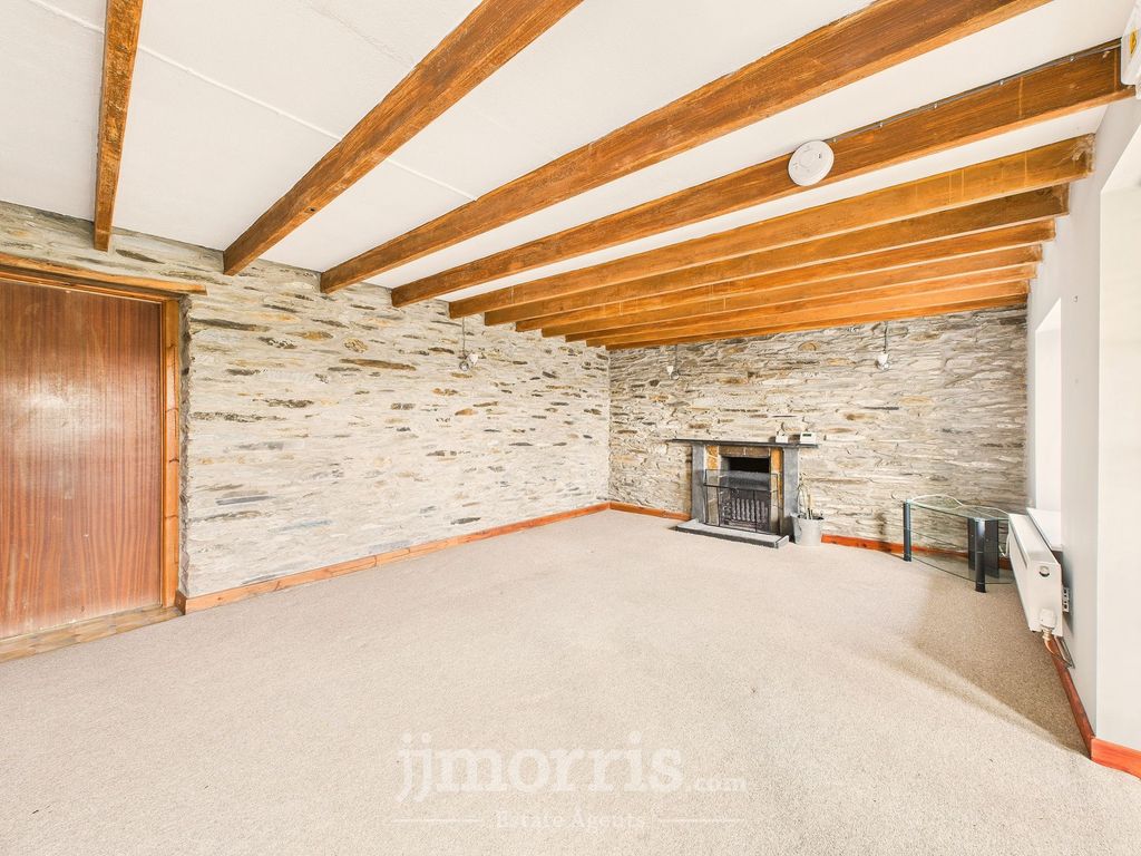 Property photo 3 of 26