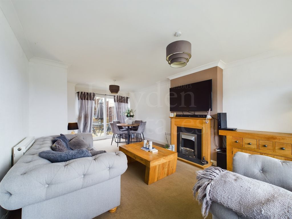 Property photo 2 of 14