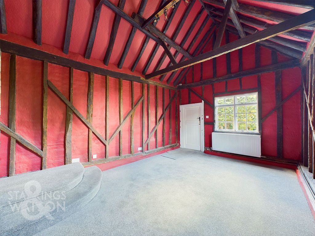 Property photo 1 of 33