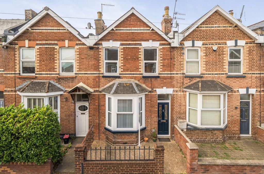 Property photo 1 of 18