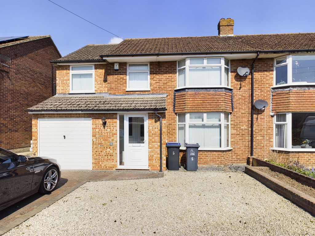 Property photo 1 of 14 4 Bed Detached House To Rent Hollowmede, Canterbury Ct1