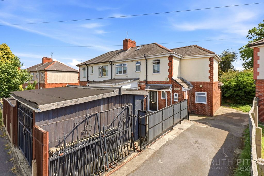 Property photo 1 of 34