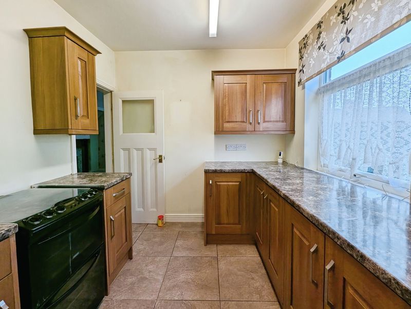 Property photo 3 of 16 Photo 11