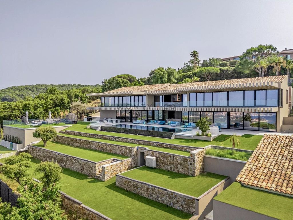 Property photo 1 of 21 Breathtaking Sea Views - New Contemporary Property For Sale In An Exclusive Estate On The Outskirts Of Saint-Tropez