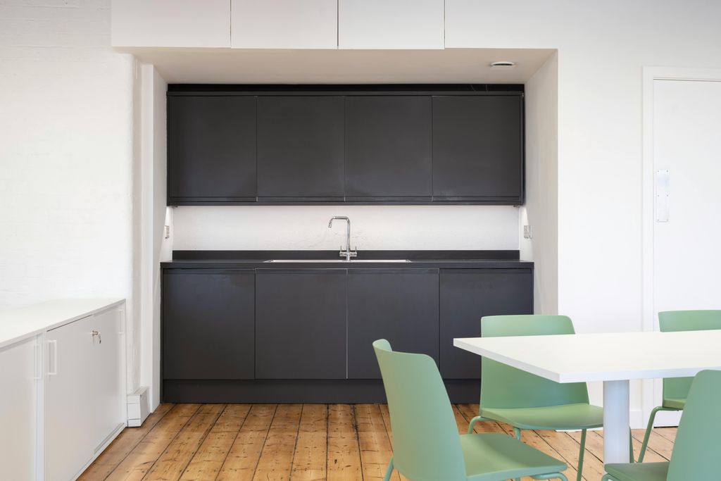 Property photo 3 of 25 MC4307-1139-Hr.Jpg