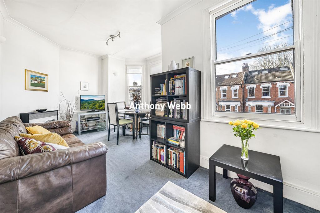 Property photo 2 of 15 Reception