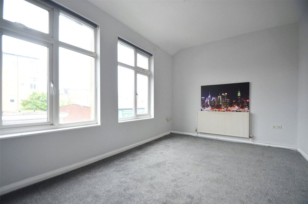 Property photo 3 of 8 Picture No. 03