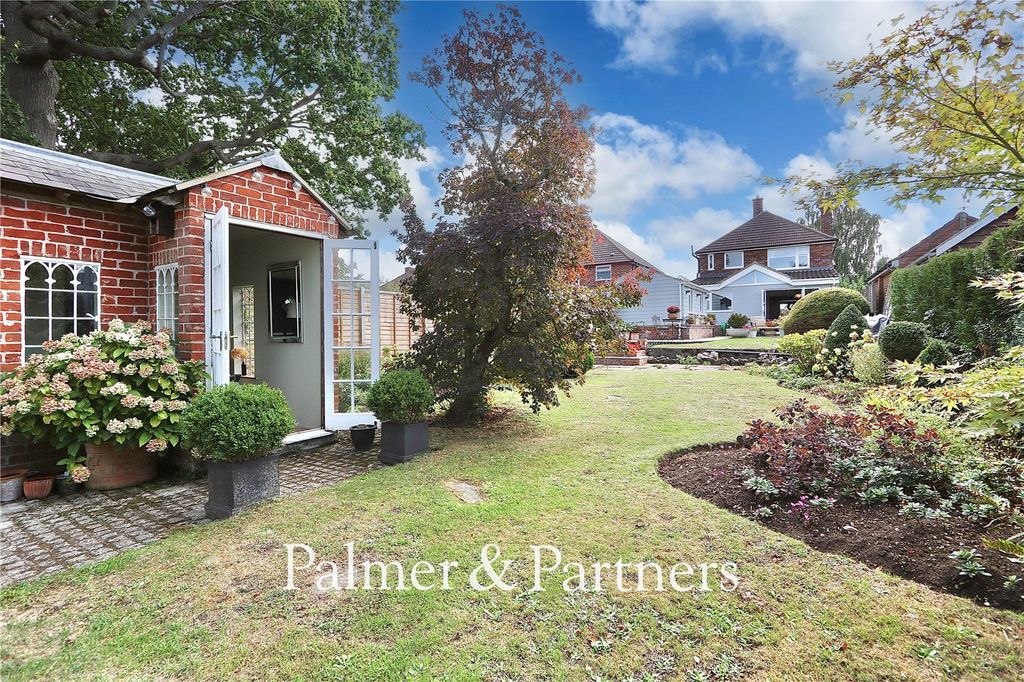 Property photo 2 of 44 Picture No. 04