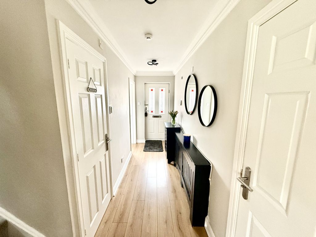 Property photo 3 of 14 Img_2852