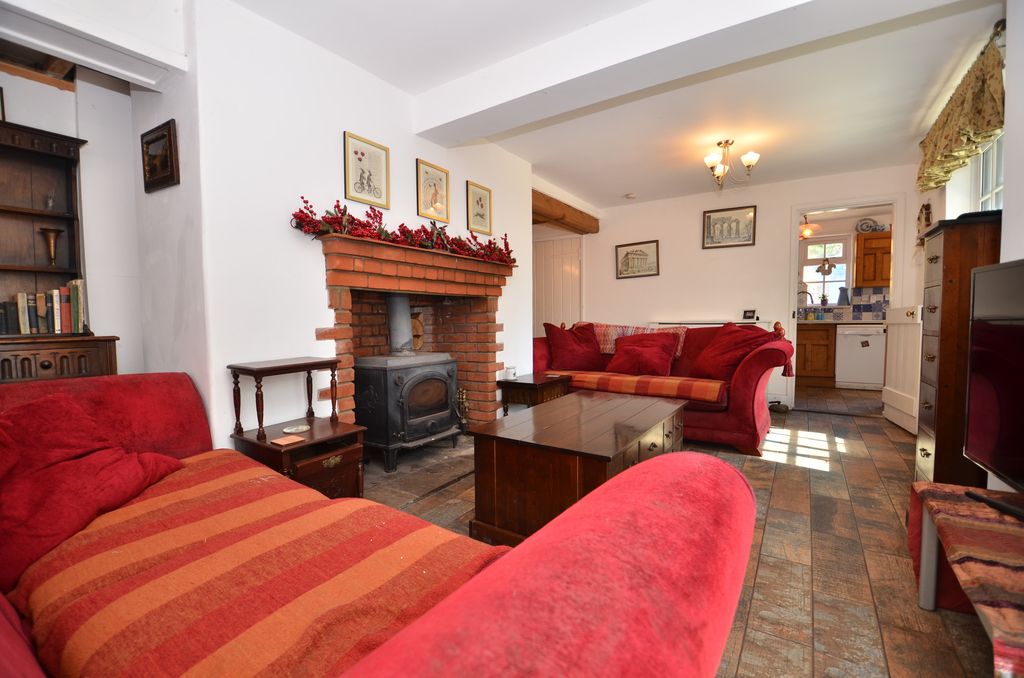 Property photo 2 of 24