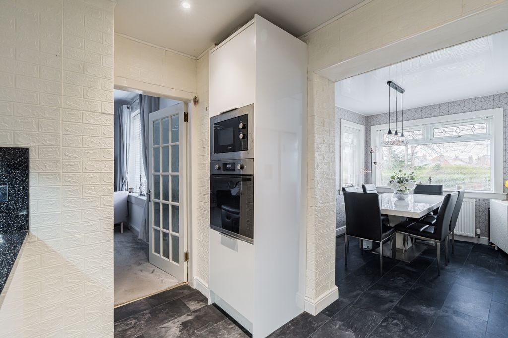 Additional image 6 of 2 bed flat for sale159 Colinton Mains Road, Edinburgh EH13