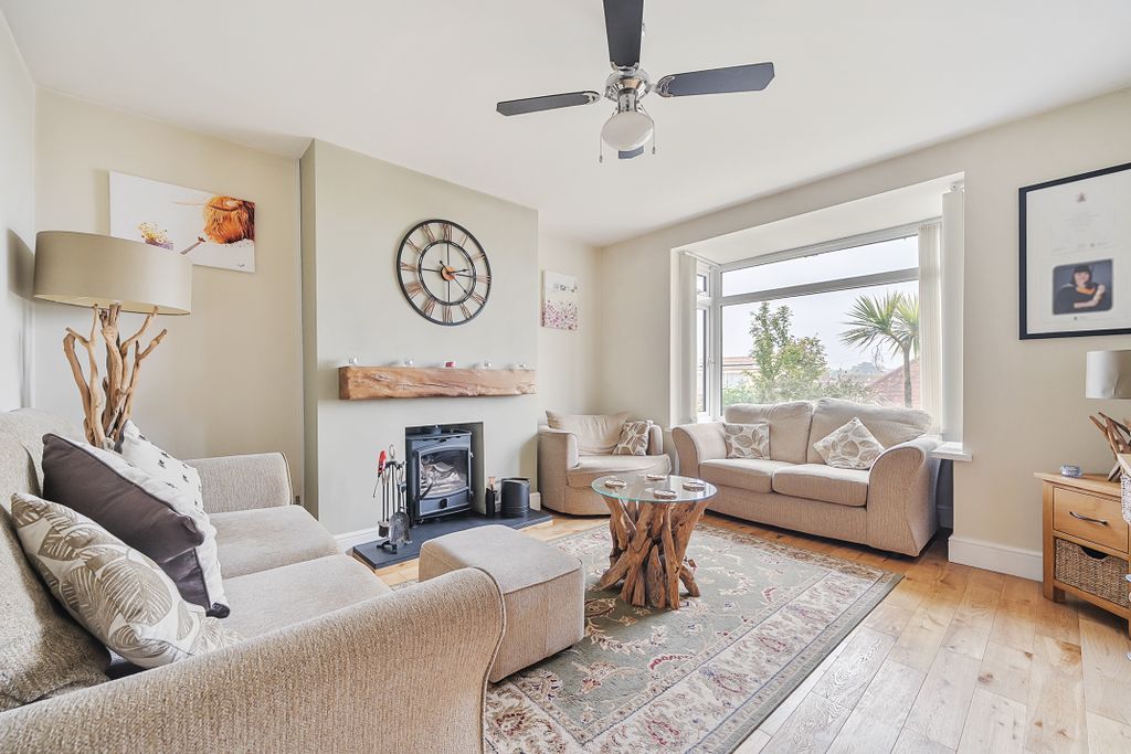 Property photo 2 of 17 2