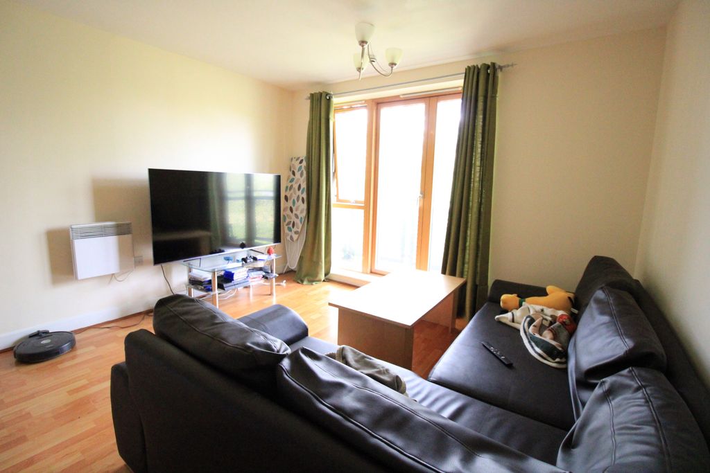 Property photo 1 of 9