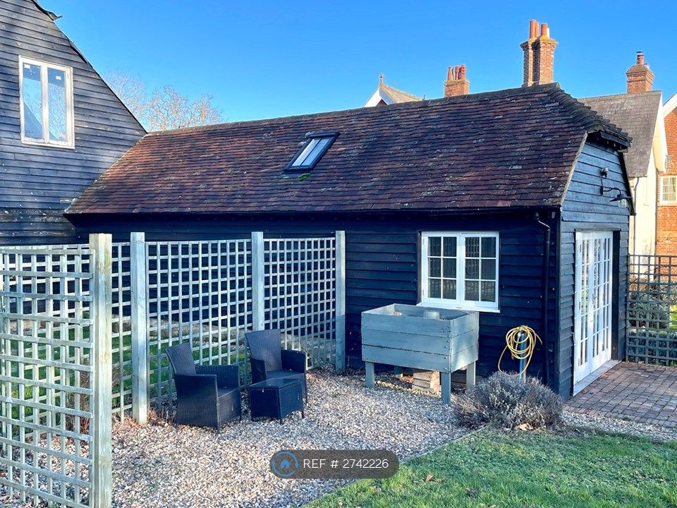 Property photo 1 of 12 Studio Cottage