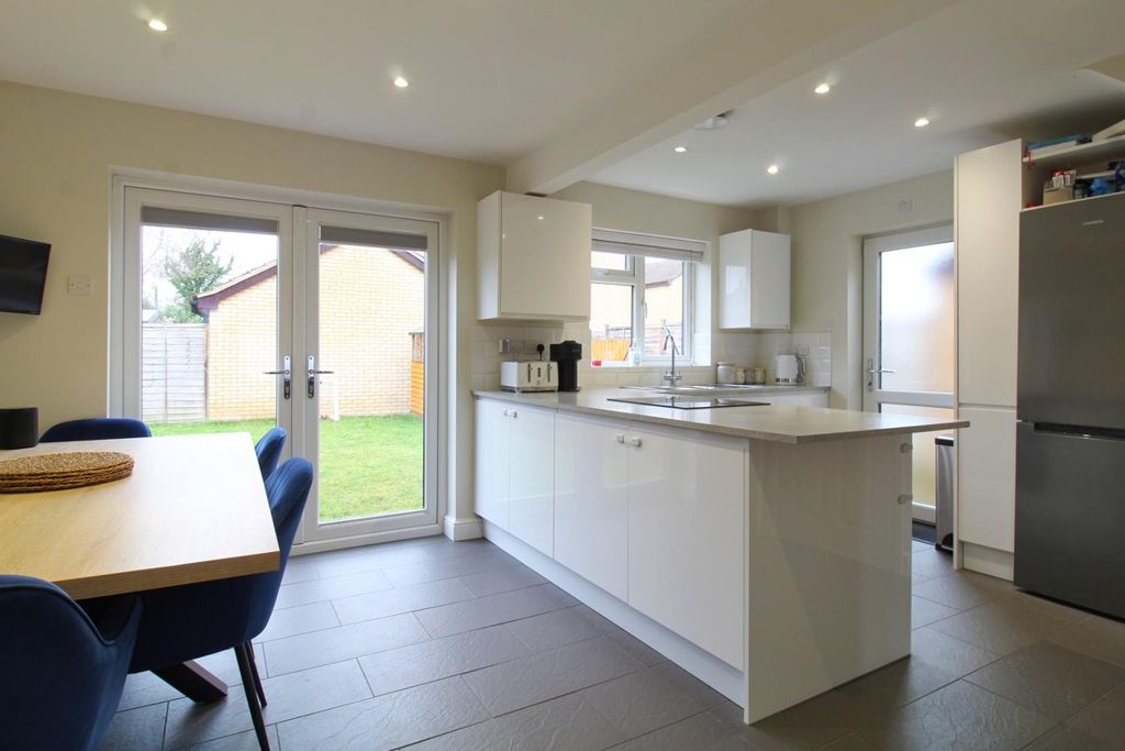 Property photo 3 of 20 Img_2180_Inpixio.Jpg