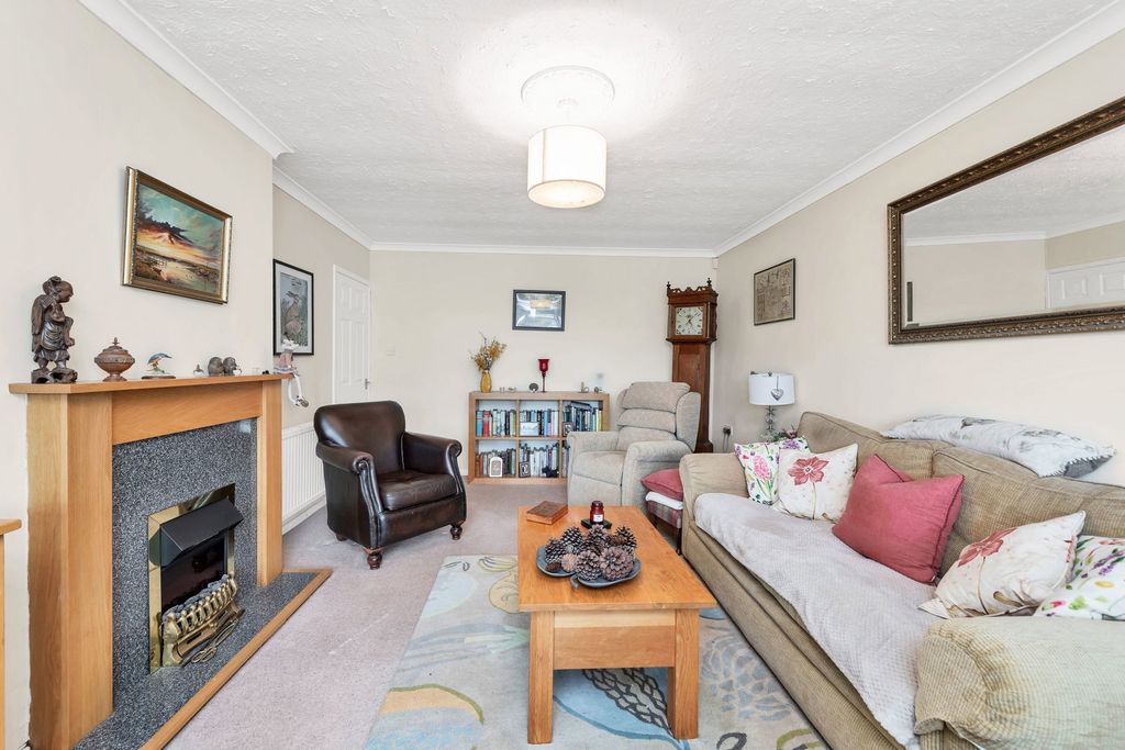 Property photo 3 of 17