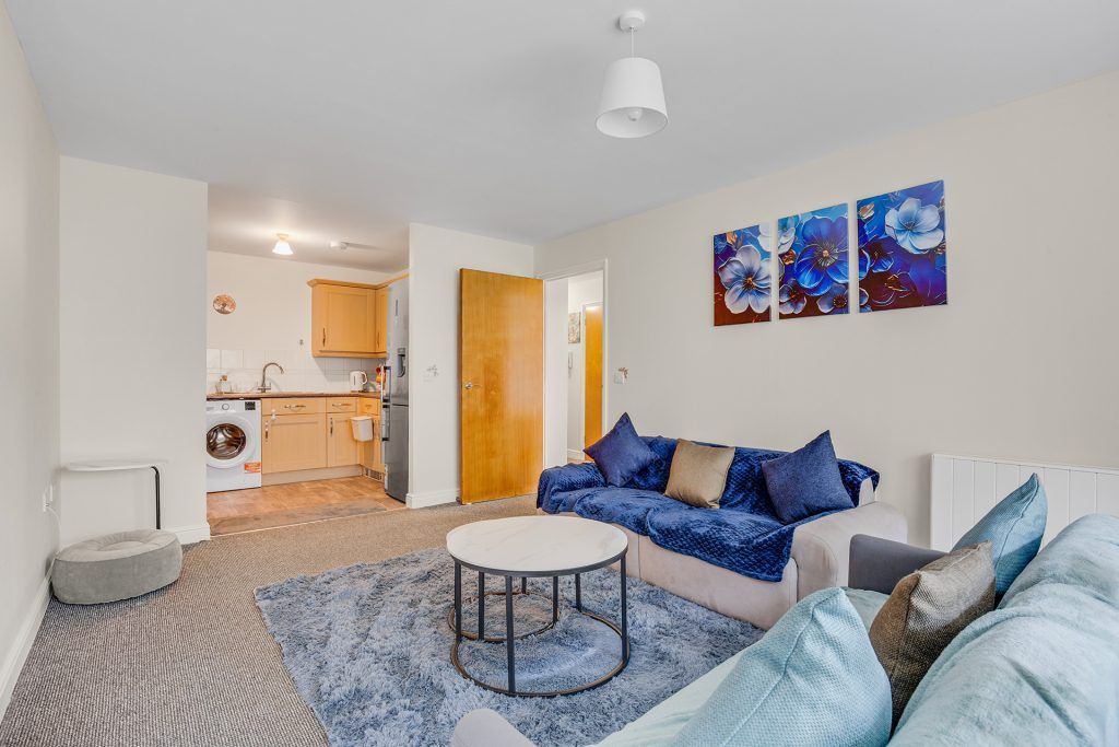 Property photo 2 of 12