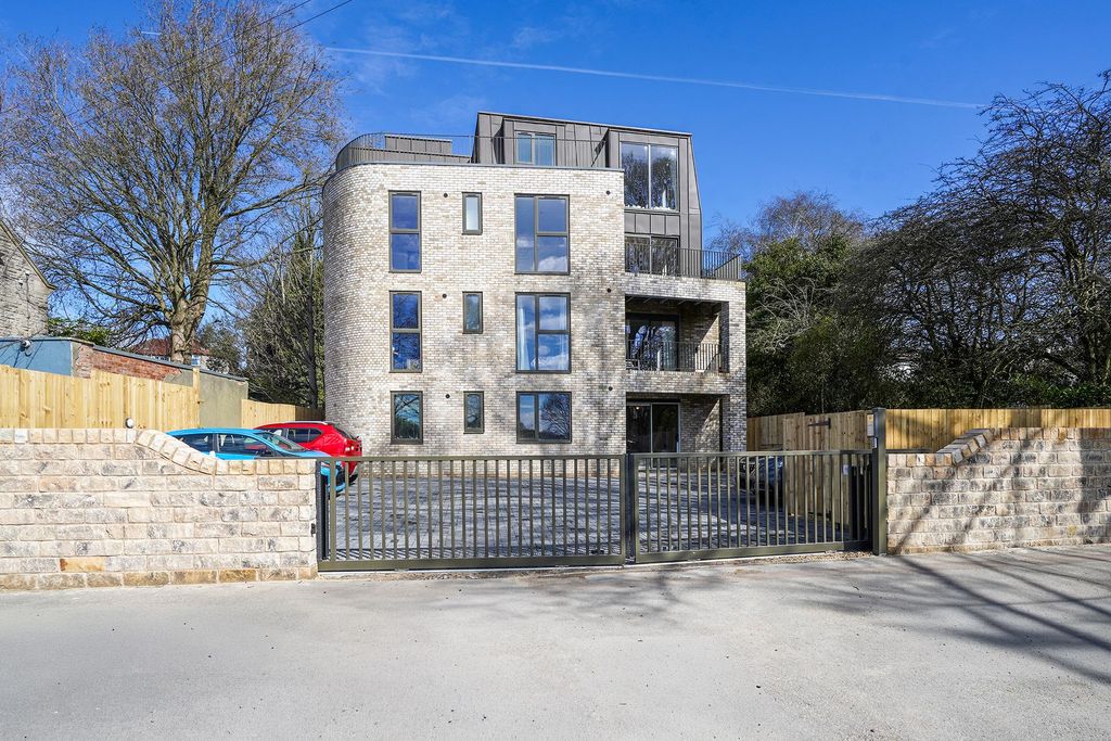 Additional image 7 of 2 bed flat for saleApartment 5 Lydgate Green, Lydgate Lane, Crosspool S10