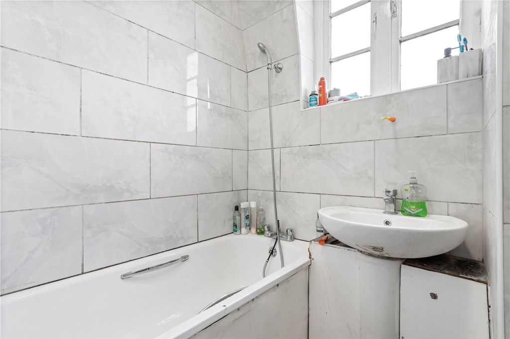 Property photo 3 of 11 Picture No. 09