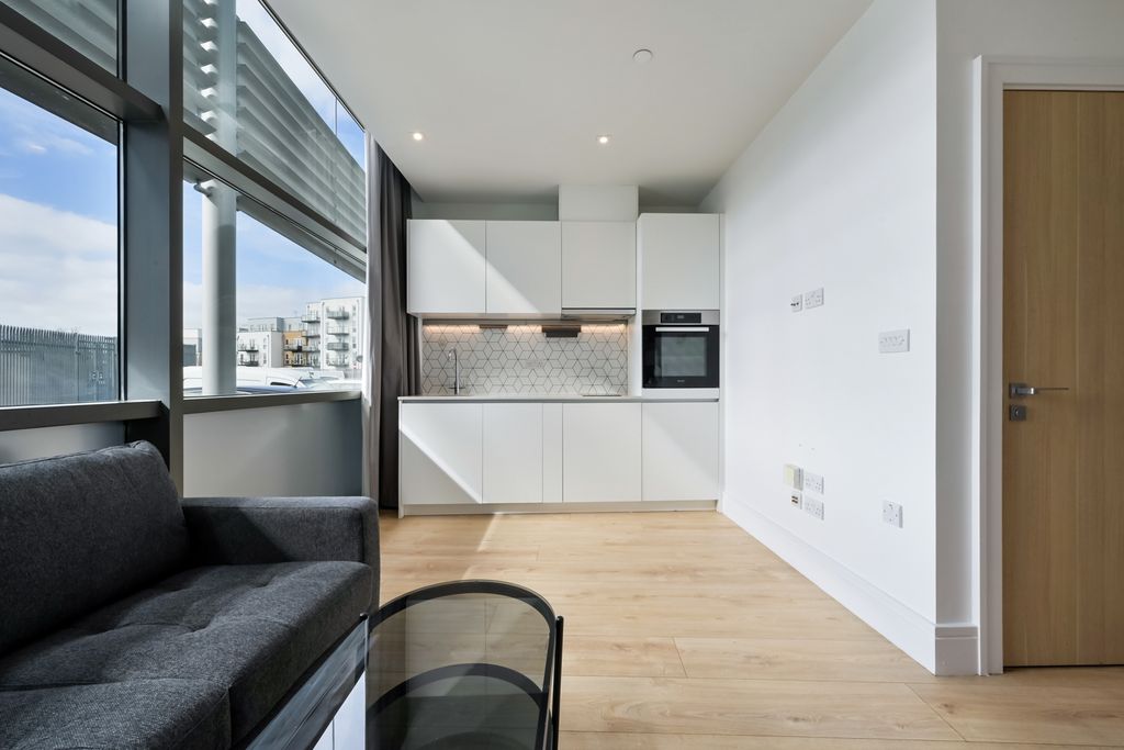 Property photo 1 of 9