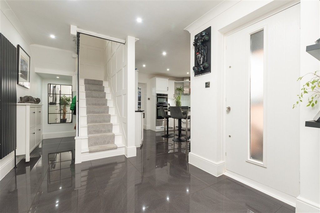 Property photo 3 of 12 Hallway