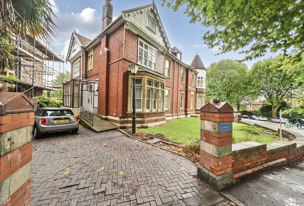 Property photo 1 of 10 1347088-1-68c3F48...