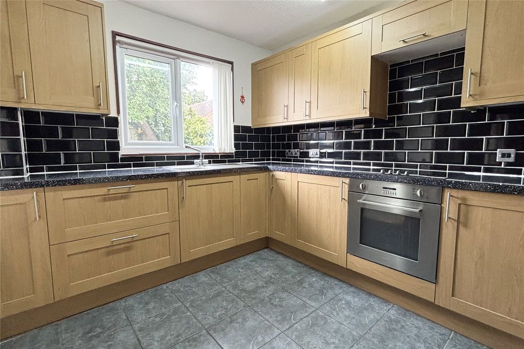 Property photo 3 of 17 Picture No. 09