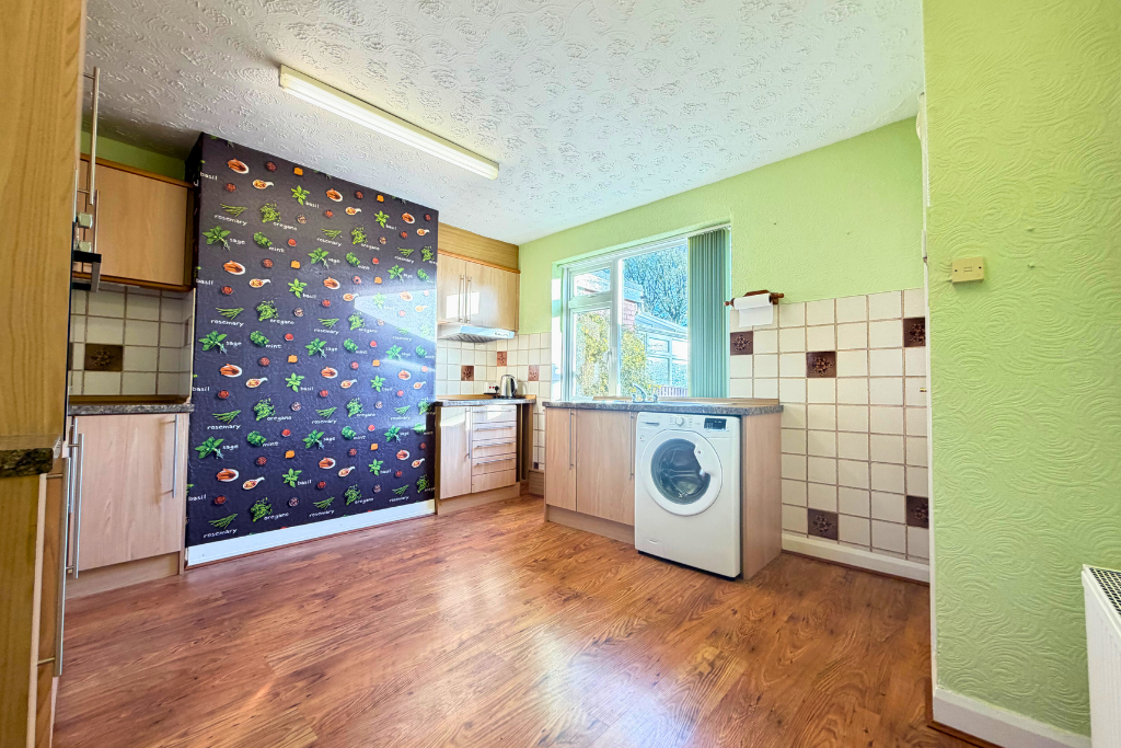 Property photo 2 of 26