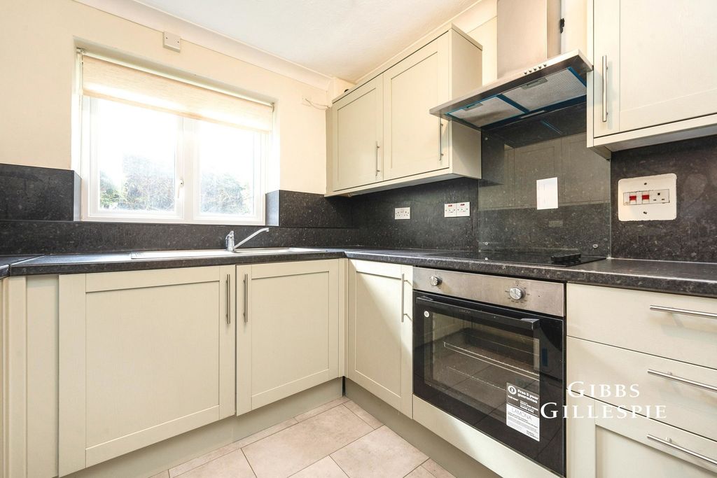 Property photo 2 of 15 Pbox-Img.Jpg