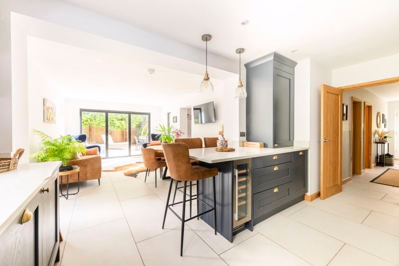 Property photo 2 of 26 Photo 12