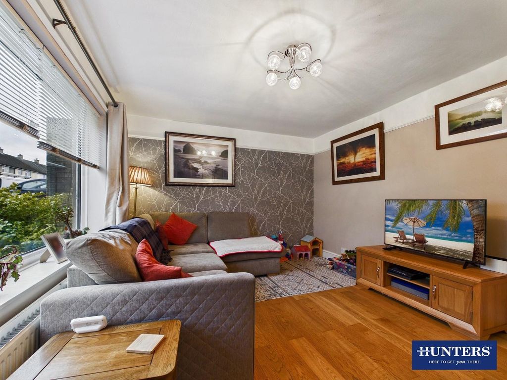 Property photo 3 of 22 Living Room