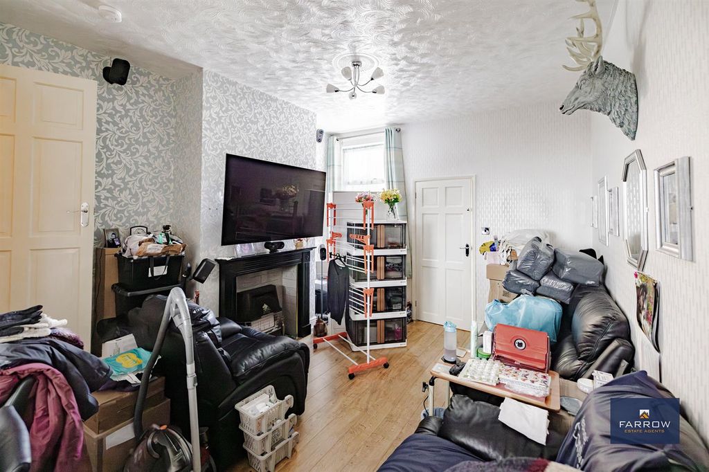 Additional image 5 of 3 bed terraced house for saleSidney Street, Cleethorpes DN35