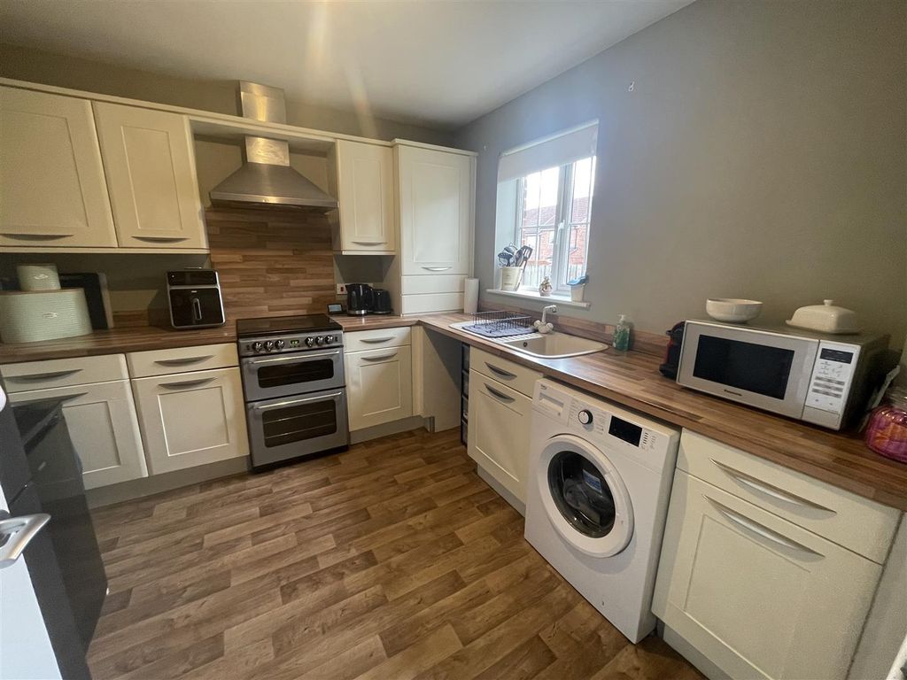 Property photo 3 of 12 27 Twizell 9.Jpg