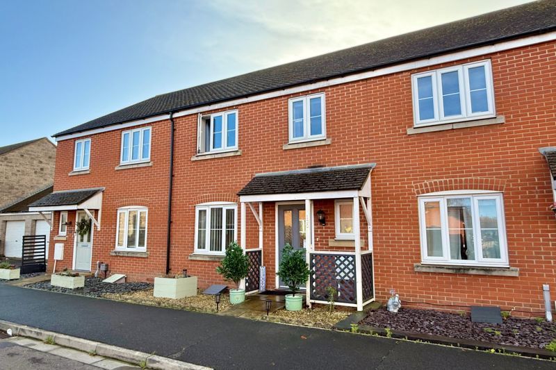 Property photo 1 of 20 Front