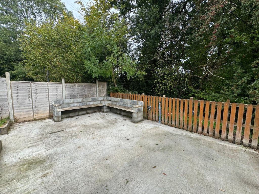 Property photo 3 of 24