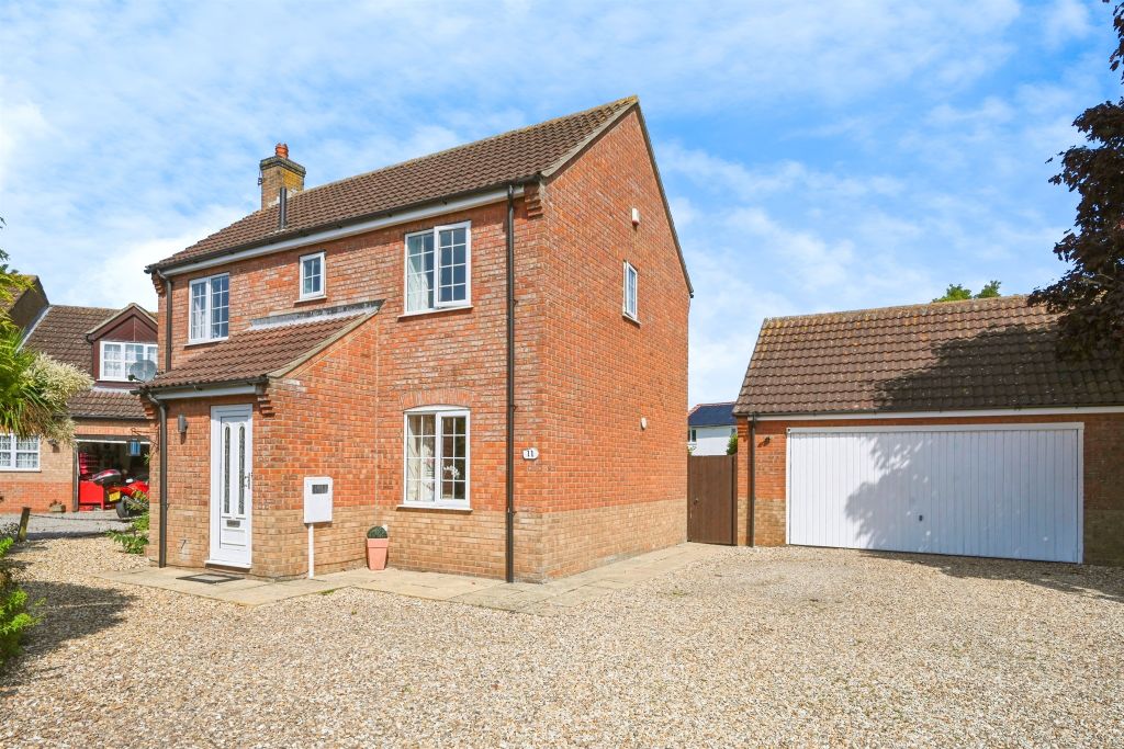Property photo 1 of 18