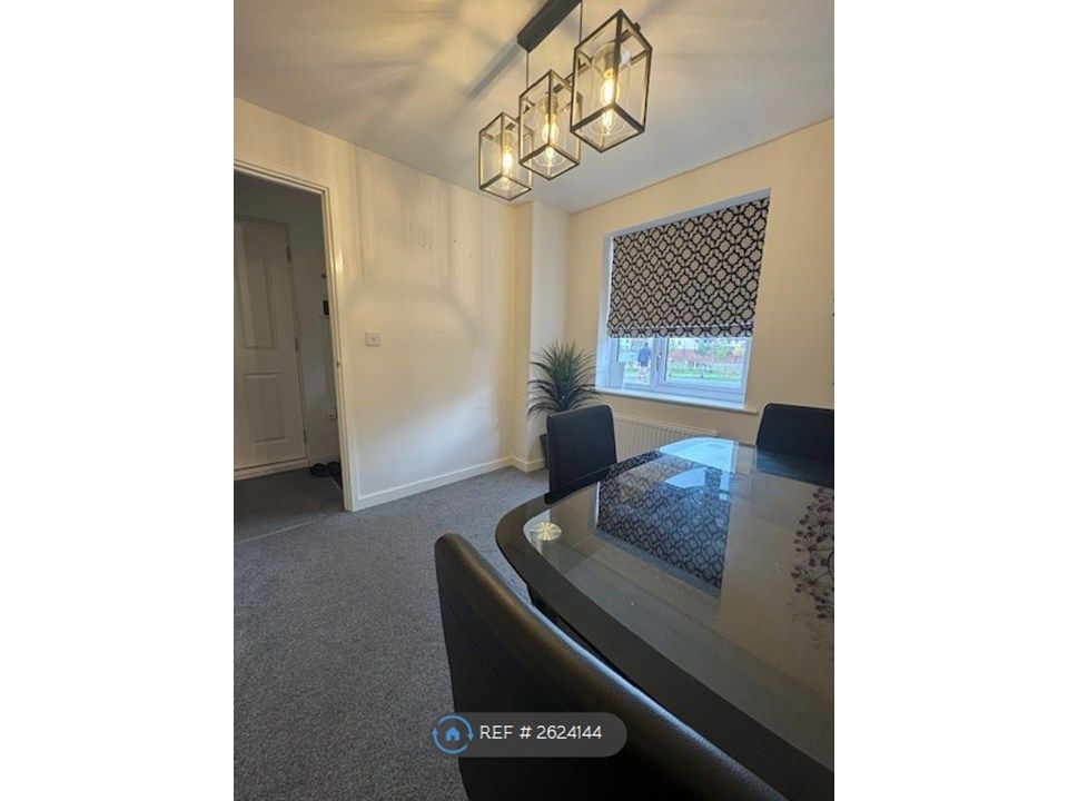 Property photo 2 of 16 Dining