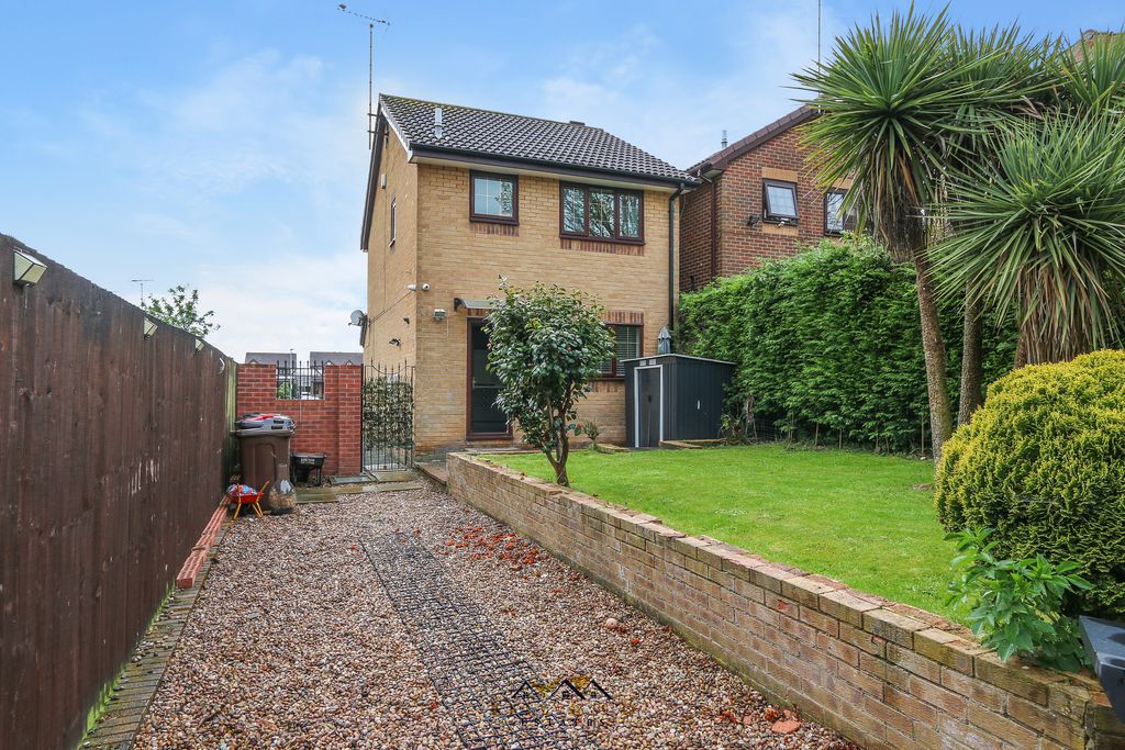 Property photo 2 of 18