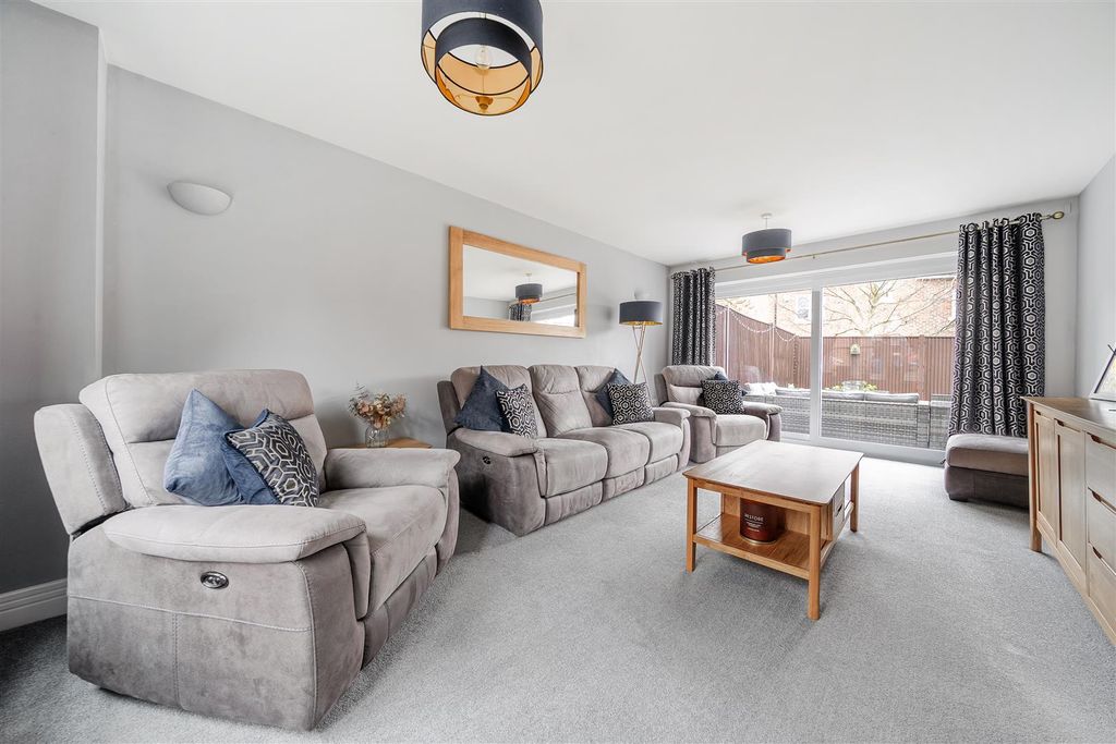 Property photo 3 of 21 1436977-16-69Cbb59B84B63.Jpg