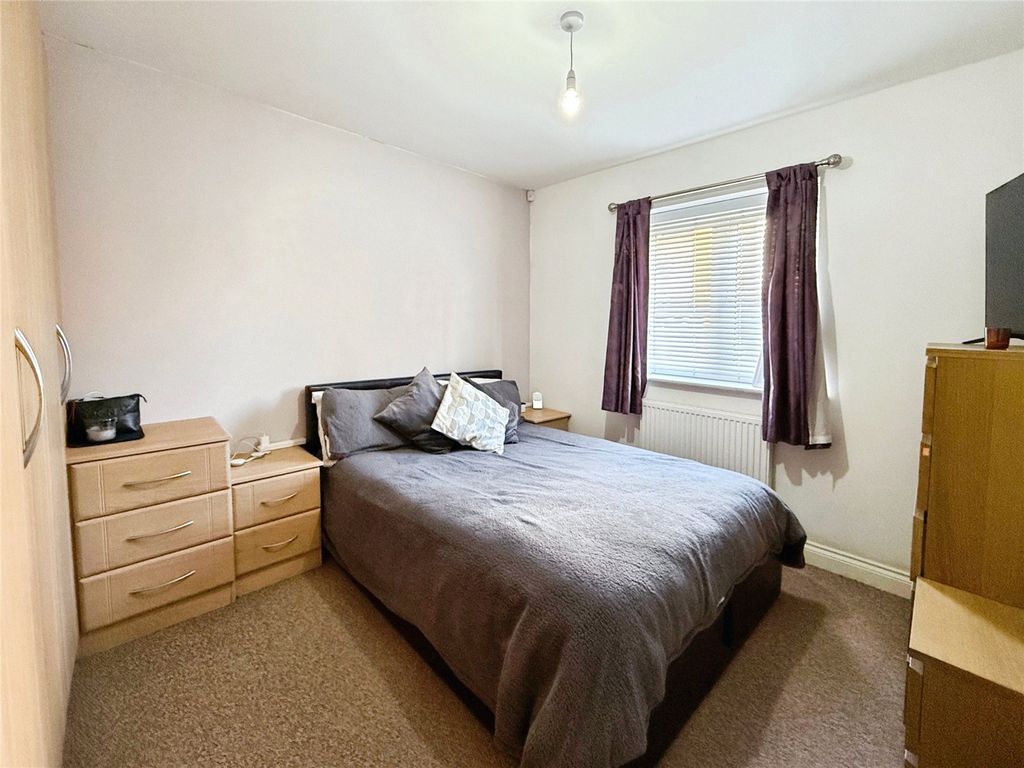 Property photo 3 of 6 Picture 3