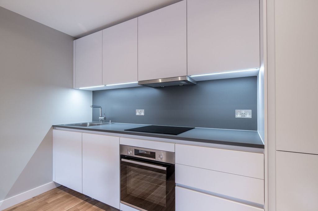 Property photo 1 of 24 Kitchen