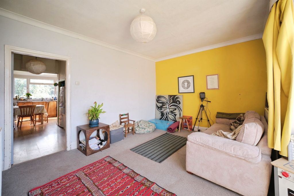Property photo 2 of 21