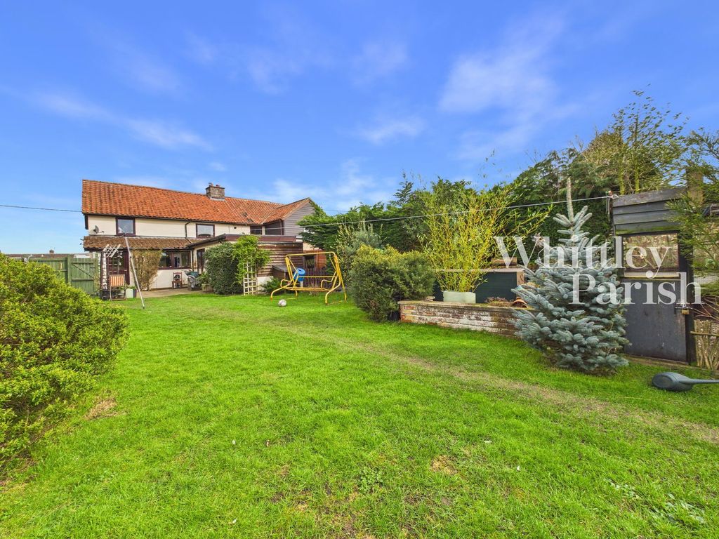 Property photo 2 of 16