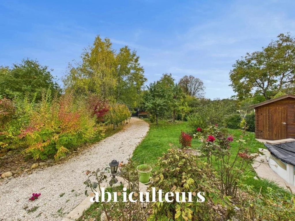Property photo 1 of 15 House With Shaded Garden For Sale In Châteaudun (28200)
